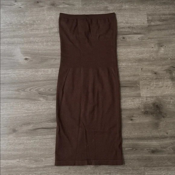 Forever 21 Strapless Ribbed Tube Dress - Picture 3 of 5